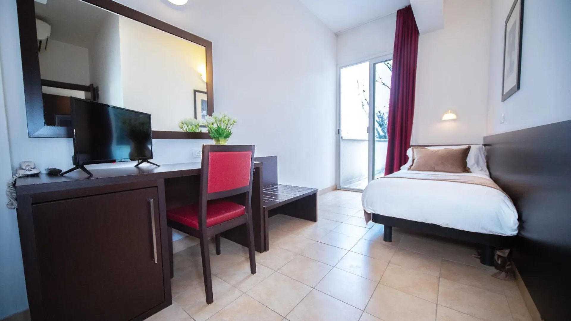 Union Park Hotel - Sul Mare Con Piscina Riscaldata -Idromassaggio -Spiaggia - Parcheggio